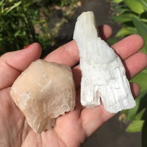 buy Scolecite cluster and Stilbite Cluster from India