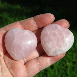 rose quartz hearts