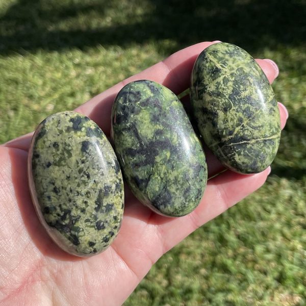jungle serpentine pebbles from Pakistan
