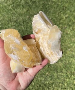 natural yellow calcite crysta