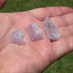 natural lilac kunzite crystal