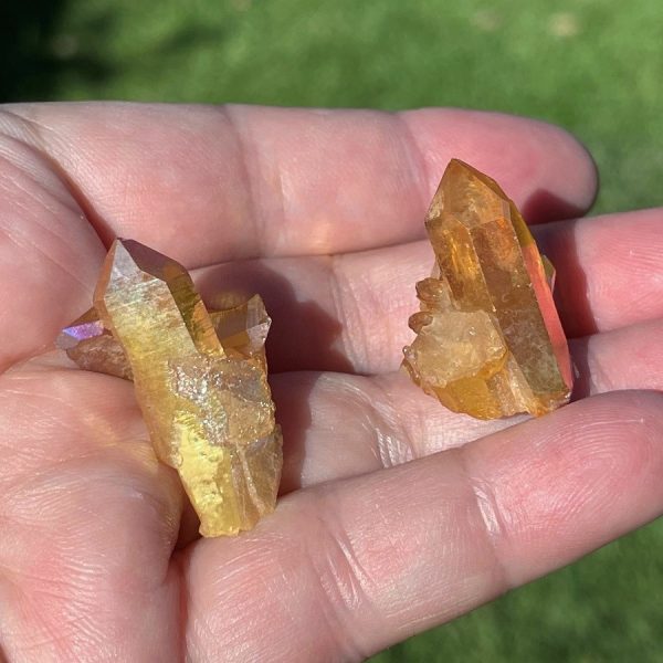 the real aura quartz cluster - sunset from USA