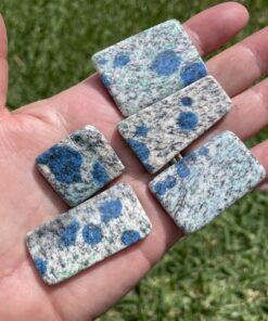 azurite in granite tumbles